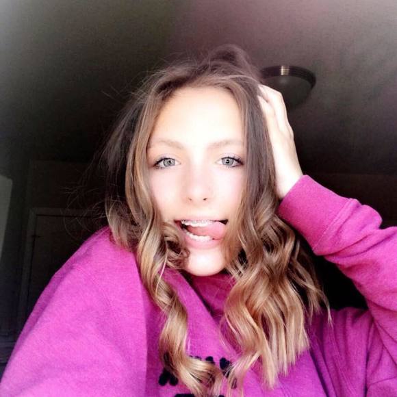 Meet your Posher, Taylor - Picture 1 of 1